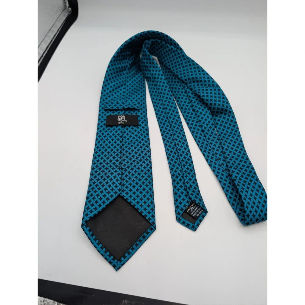 San Jose Sharks NHL Eagles Wings 100% Silk Necktie Blue Black Geometric Tie